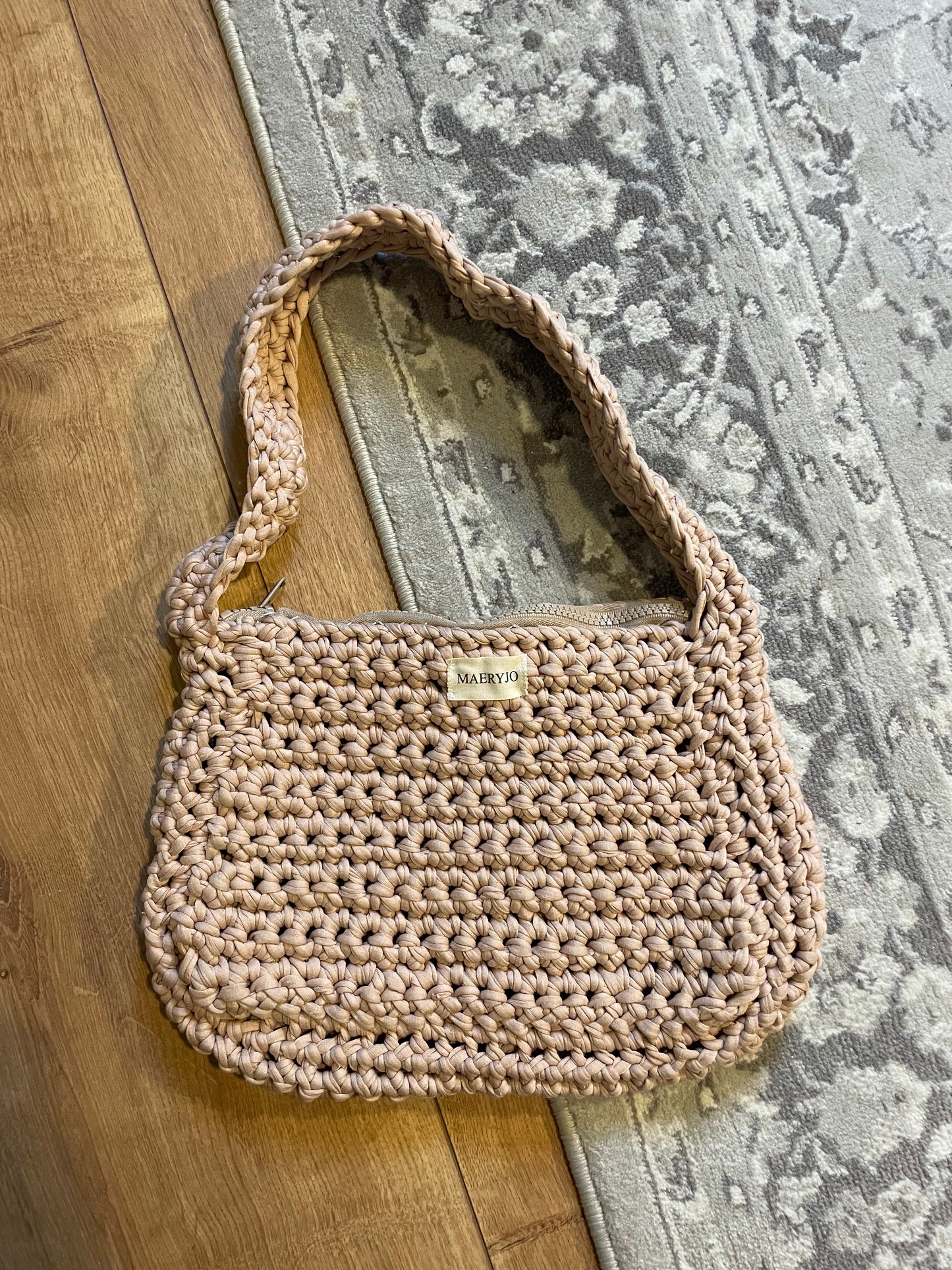 Zipper bag beige