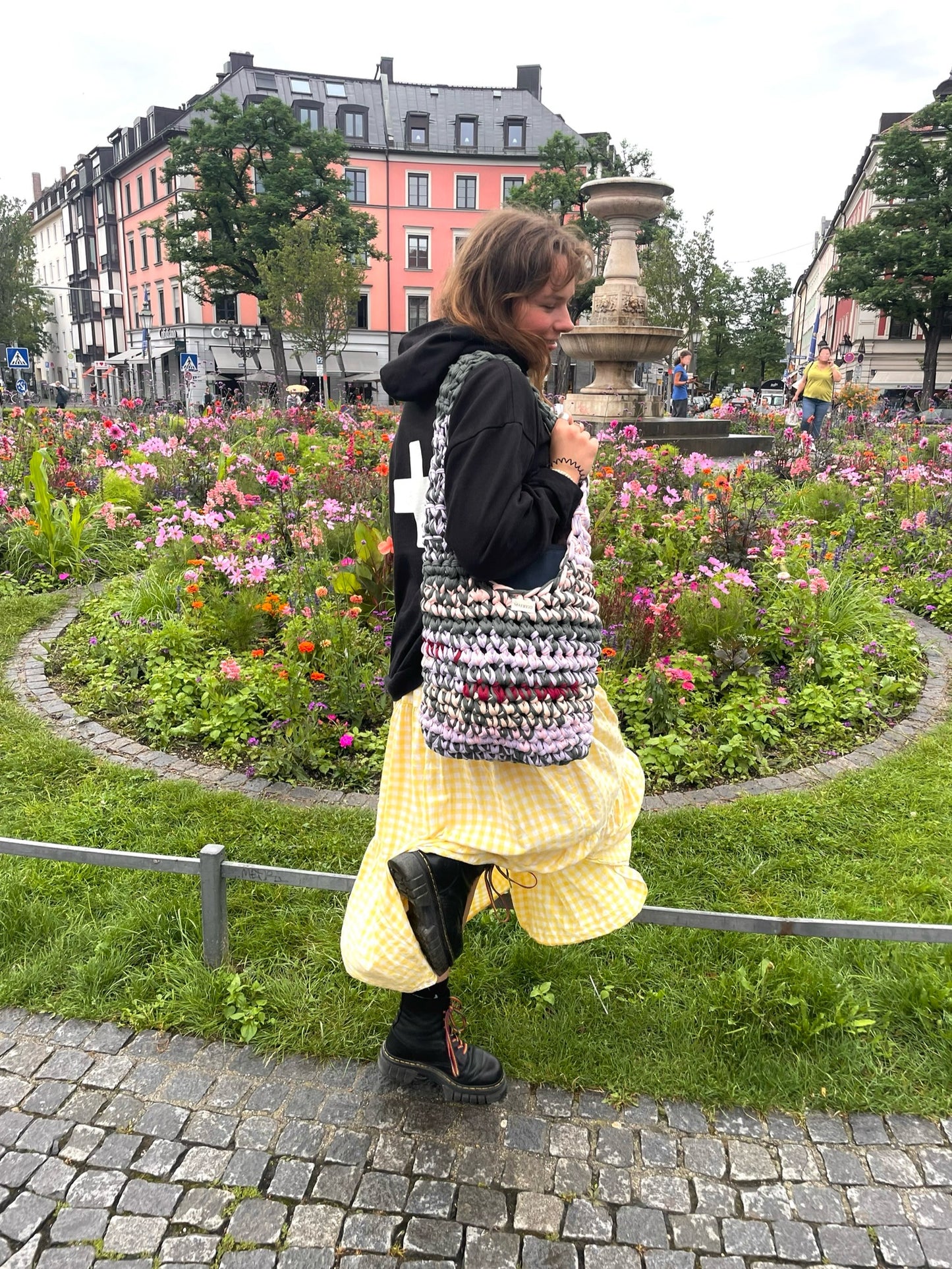 One-strap Shoulder Bags